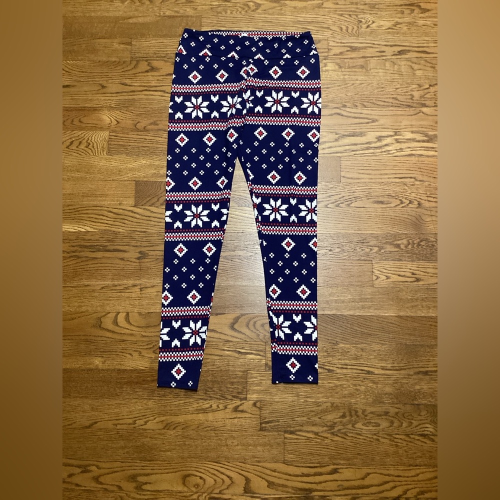 LulaRoe Festive Patterned Leggings. Size Tall and curvy